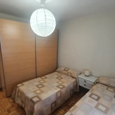 Libertad 10, Piso Céntrico En Gijón, Con Wifi De 3 Hab 5 Personas