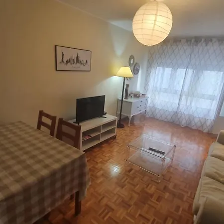 Libertad 10, Piso Céntrico En Gijón, Con Wifi De 3 Hab 5 Personas