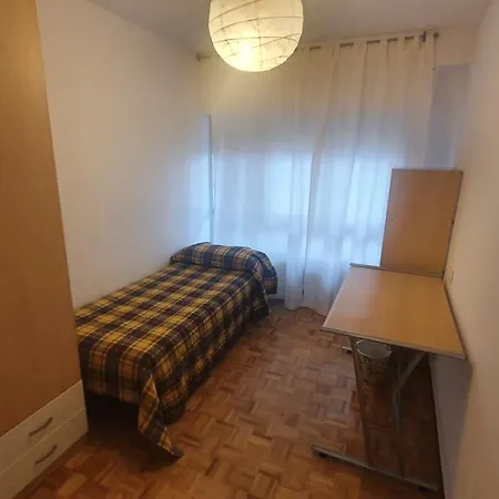 Apartamento Libertad 10, Piso Céntrico En Gijón, Con Wifi De 3 Hab 5 Personas
